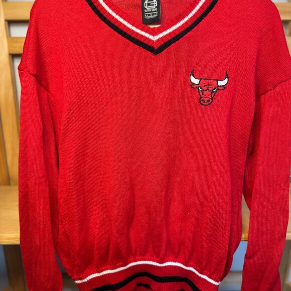 Ultra Game Chicago Bulls V-Neck Sweater NBA Red Size Small - Picture 1 of 7